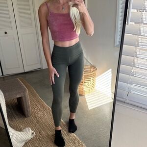 Vouri used workout leggings